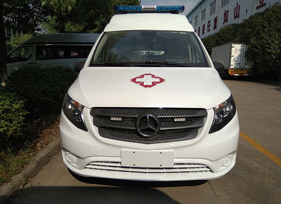 福建奔驰新威霆救护车