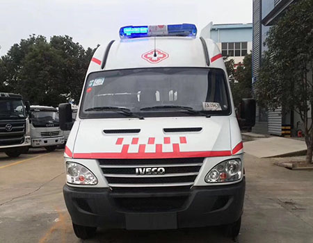 依维柯长轴型救护车