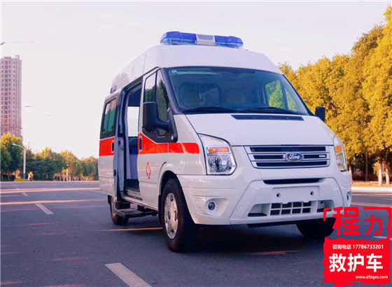福特全顺新世代V348救护车（短轴中顶）